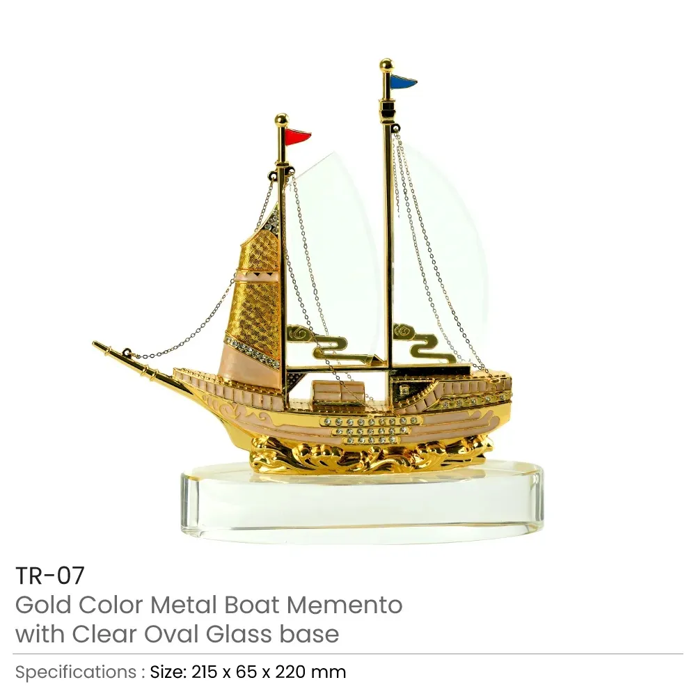 Golden-Boat-Shape-Memento-in-Metal-with-Glass-Base-TR-07-Details.webp