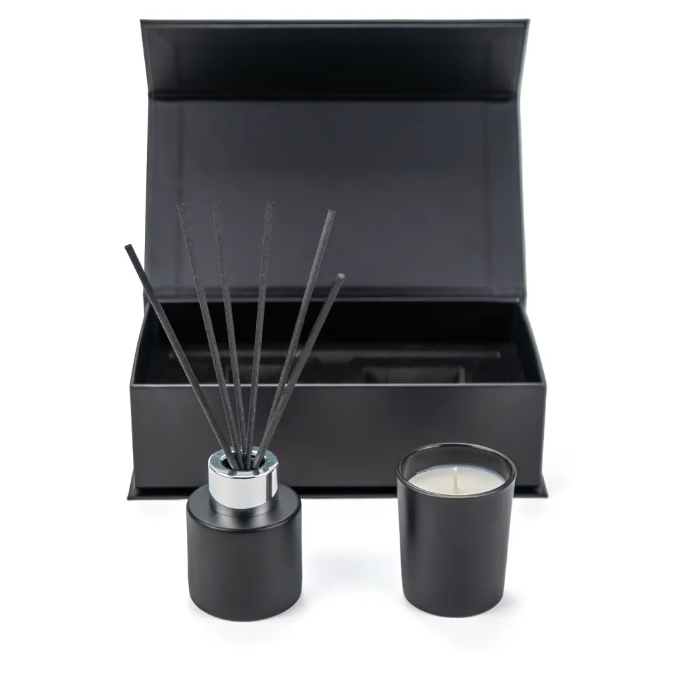 Scented-Candle-and-Aroma-Reem-Diffuser-Giftset-GS-063-Outside-View-2.webp
