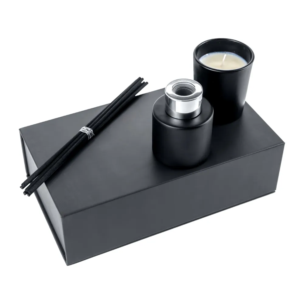 Scented-Candle-and-Aroma-Reem-Diffuser-Giftset-GS-063-View.webp